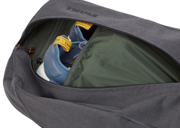 Рюкзак Thule Vea Backpack 17L (TVIP-115) для ноутбука 15" (Black) купить в интернет-магазине icover
