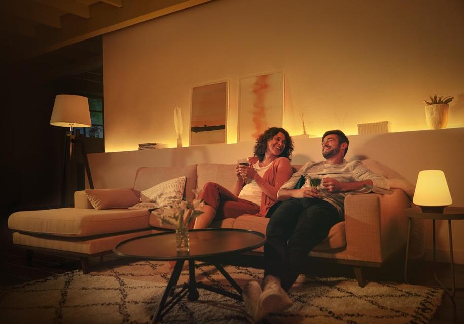 Комплект умных светодиодных ламп Philips Hue White Ambiance Starter Kit E27 BT 929002216903 (White) купить в интернет-магазине icover