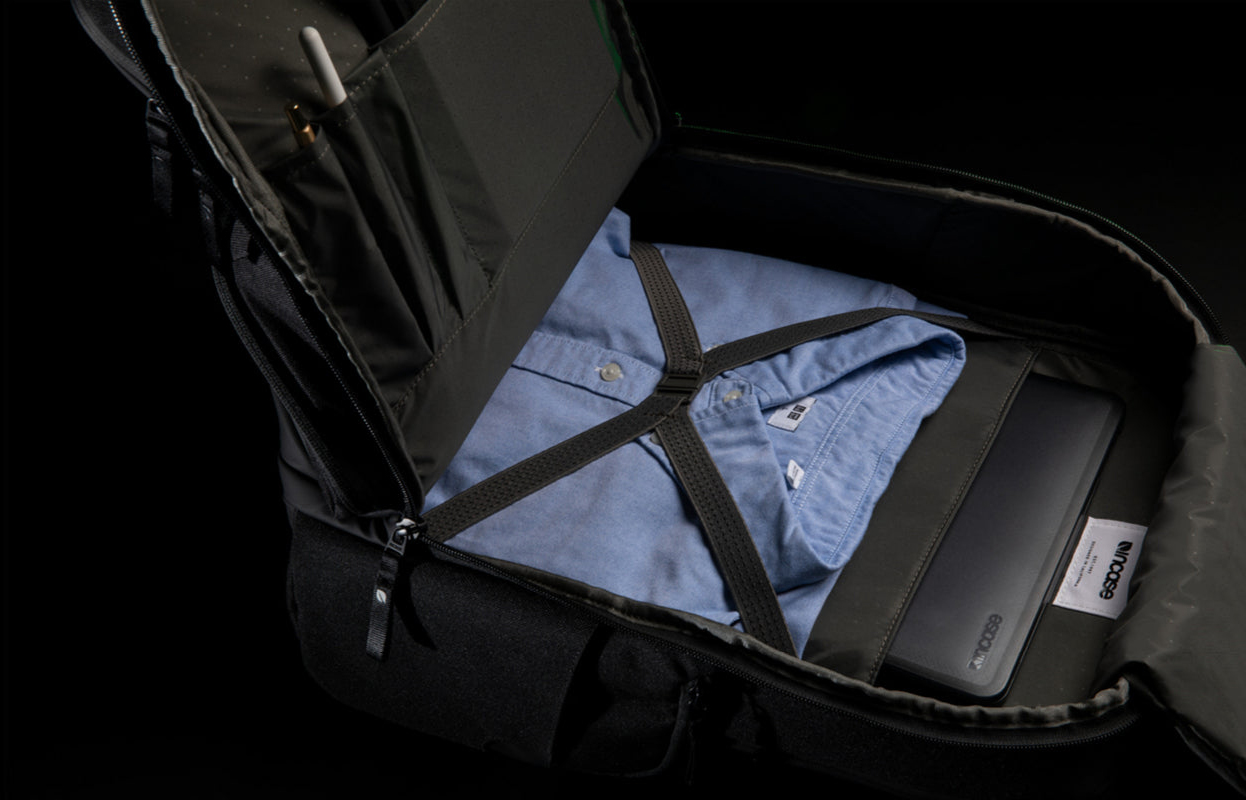 Рюкзак Incase A.R.C. Commuter Pack (INCO100683-BLK) для ноутбука 16" (Black) купить в интернет-магазине icover