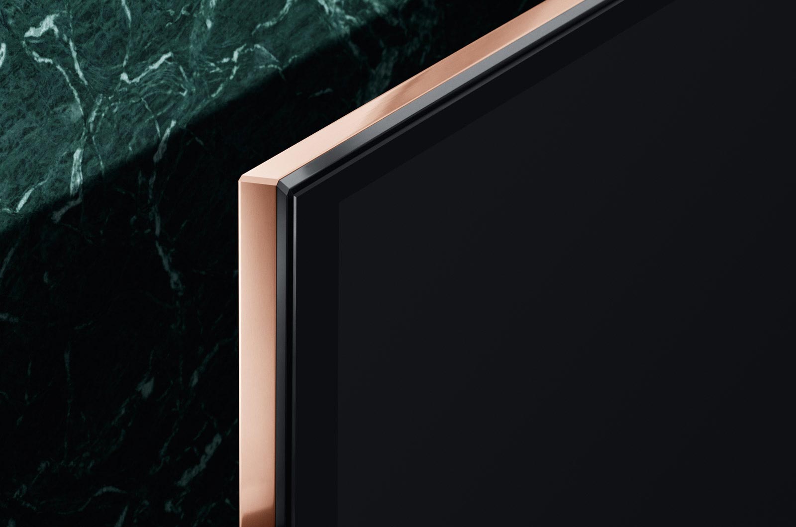 Bang & Olufsen BeoVision Avant-85 Love Affair - 4K телевизор (Rose/Gold) купить в интернет-магазине icover