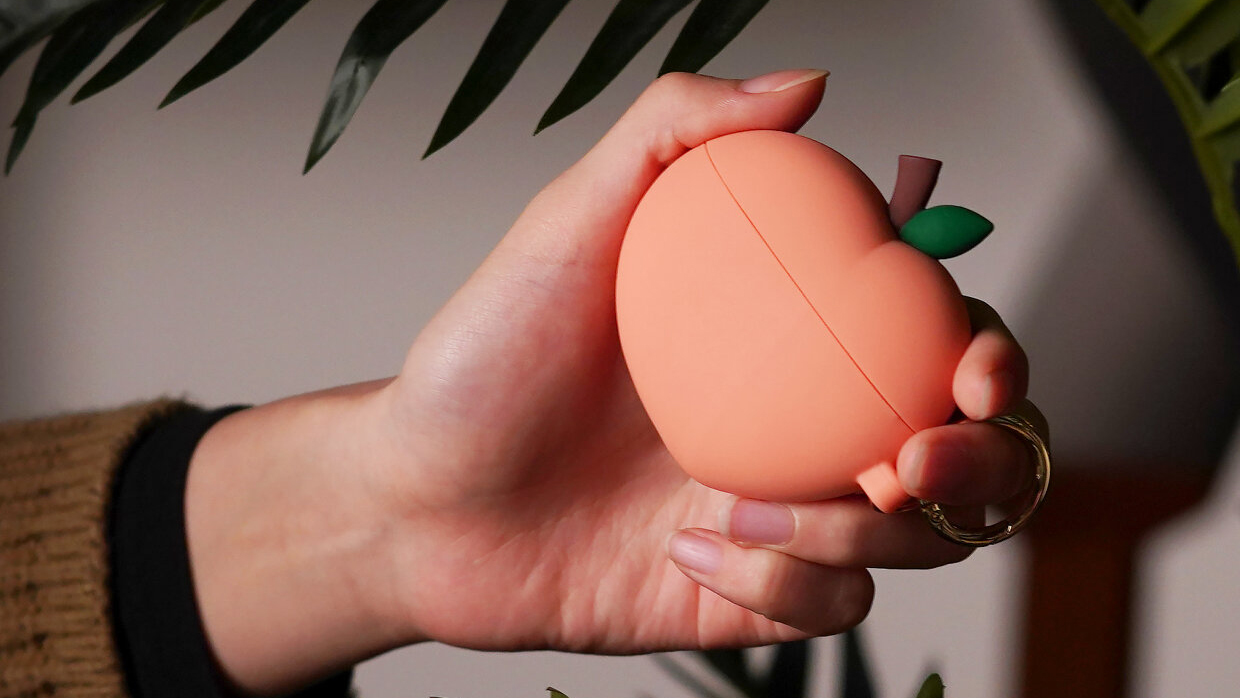 Чехол Elago Silicone Peach (EAPP-PEACH-PE) для AirPods Pro (Peach) купить в интернет-магазине icover