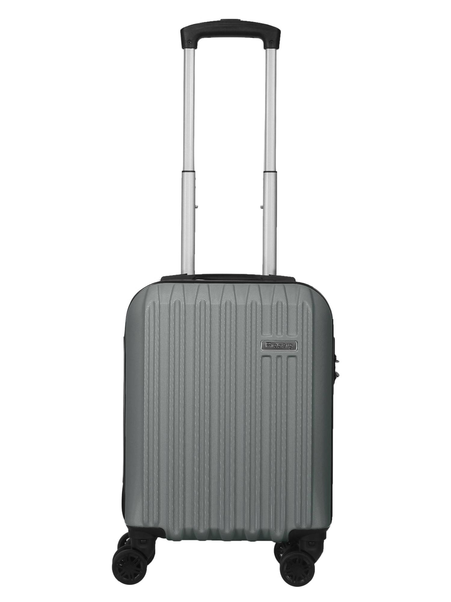 Купить комплект чемоданов ridberg discover s+bb (grey) в Москве. В нашем каталоге интернет-магазина icover.ru вы можете ознакомиться с ценами, подробным описанием, фотографиями и техническими характеристиками. Низкие цены. Высокое качество. Доставка по России. Заказать товары по телефону +7(495)229-39-50 Комплект чемоданов Ridberg Discover S+BB (Grey) купить в интернет-магазине icover