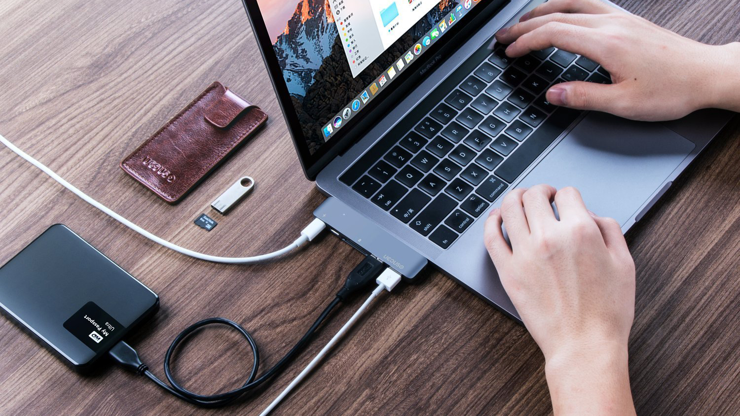 UCOUSO UC28A - USB-хаб (Space Grey) купить в интернет-магазине icover