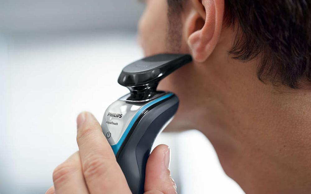 Купить philips aquatouch (s5400/26) - электробритва (black) в Москве. В нашем каталоге интернет-магазина icover.ru вы можете ознакомиться с ценами, подробным описанием, фотографиями и техническими характеристиками. Низкие цены. Высокое качество. Доставка по России. Заказать товары по телефону +7(495)229-39-50 Philips AquaTouch (S5400/26) - электробритва (Black) купить в интернет-магазине icover