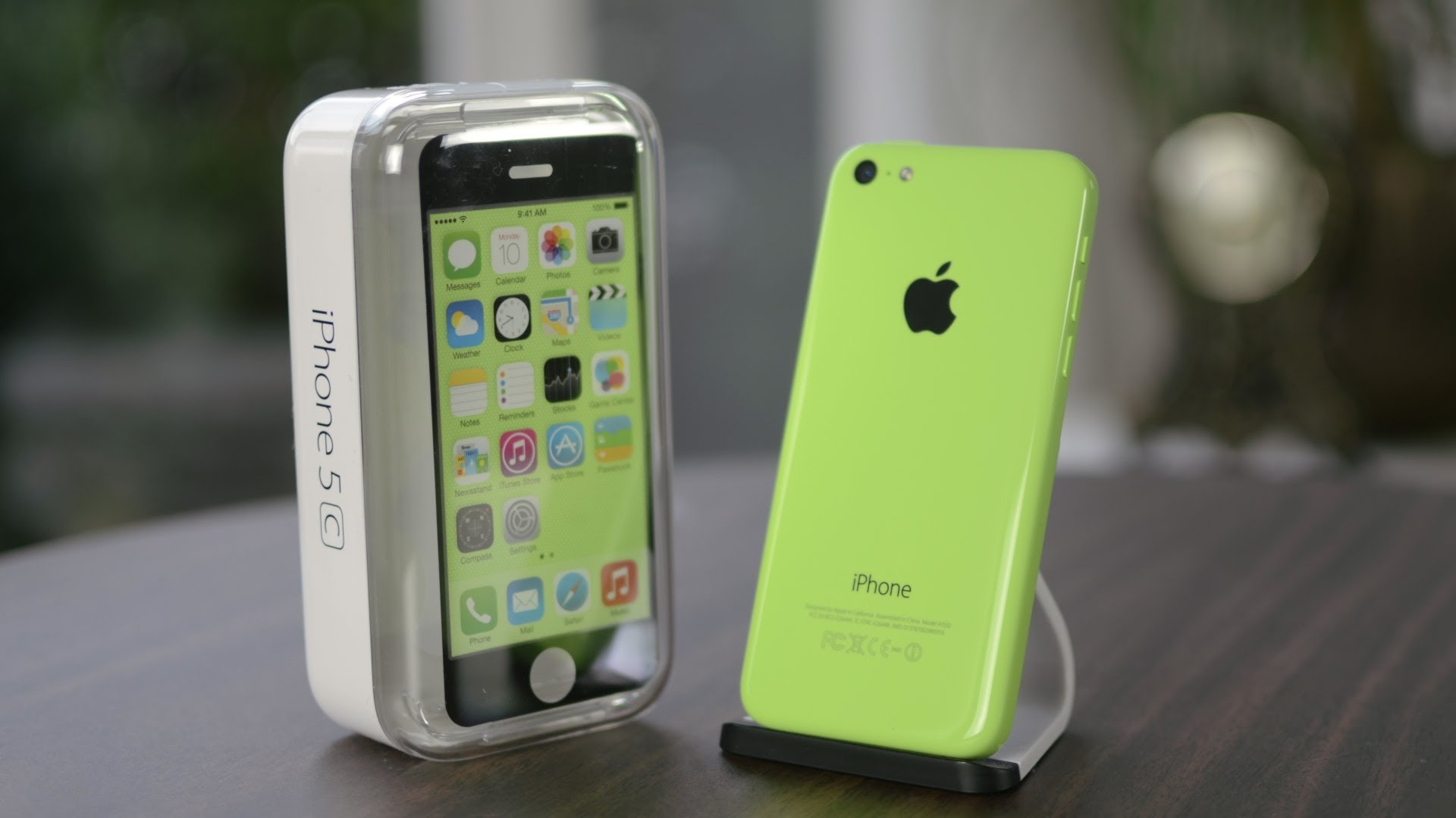 Iphone 5 год. Apple 5c. Айфон 5c. Apple iphone 5c зеленый. Iphone 5.