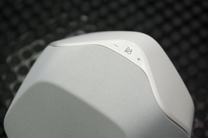Bang & Olufsen BeoPlay S3 - акустическая система (White) купить в интернет-магазине icover