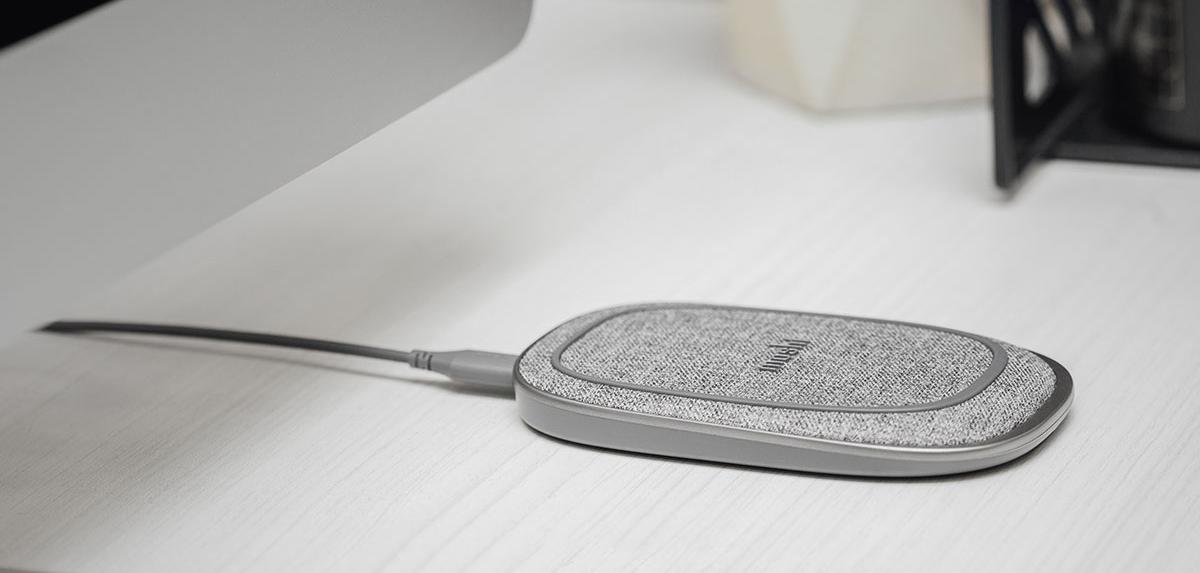 Внешний аккумулятор Moshi Porto Q 5K 5000mAh (99MO022213) с беспроводной зарядкой (Grey) купить в интернет-магазине icover