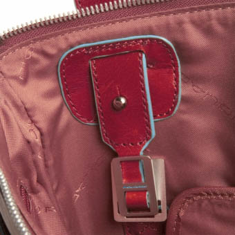 Piquadro B-Square B2 (CA1618B2/R) - сумка для MacBook Pro 15 (Red) купить в интернет-магазине icover