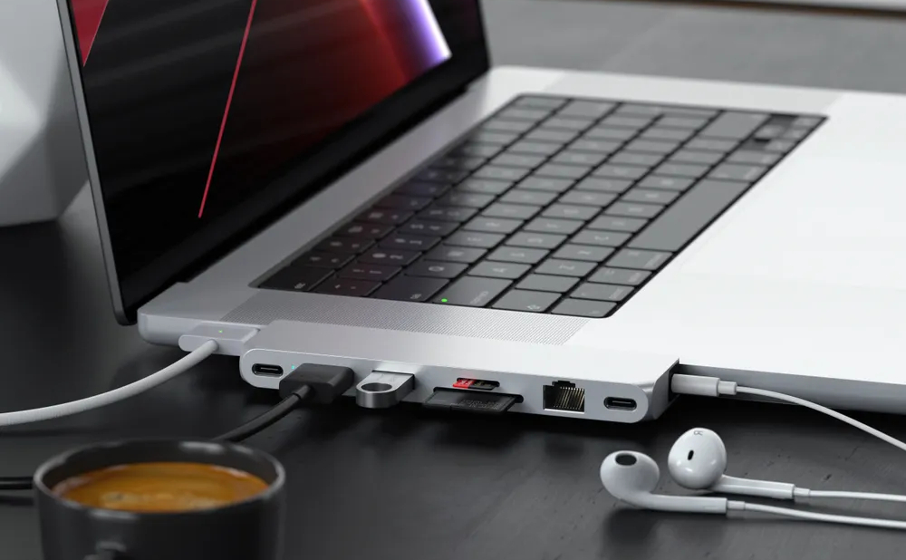 Хаб Satechi USB-C Pro Hub Max ST-UCPHMXS для MacBook Pro 2021 (Space Grey) купить в интернет-магазине icover