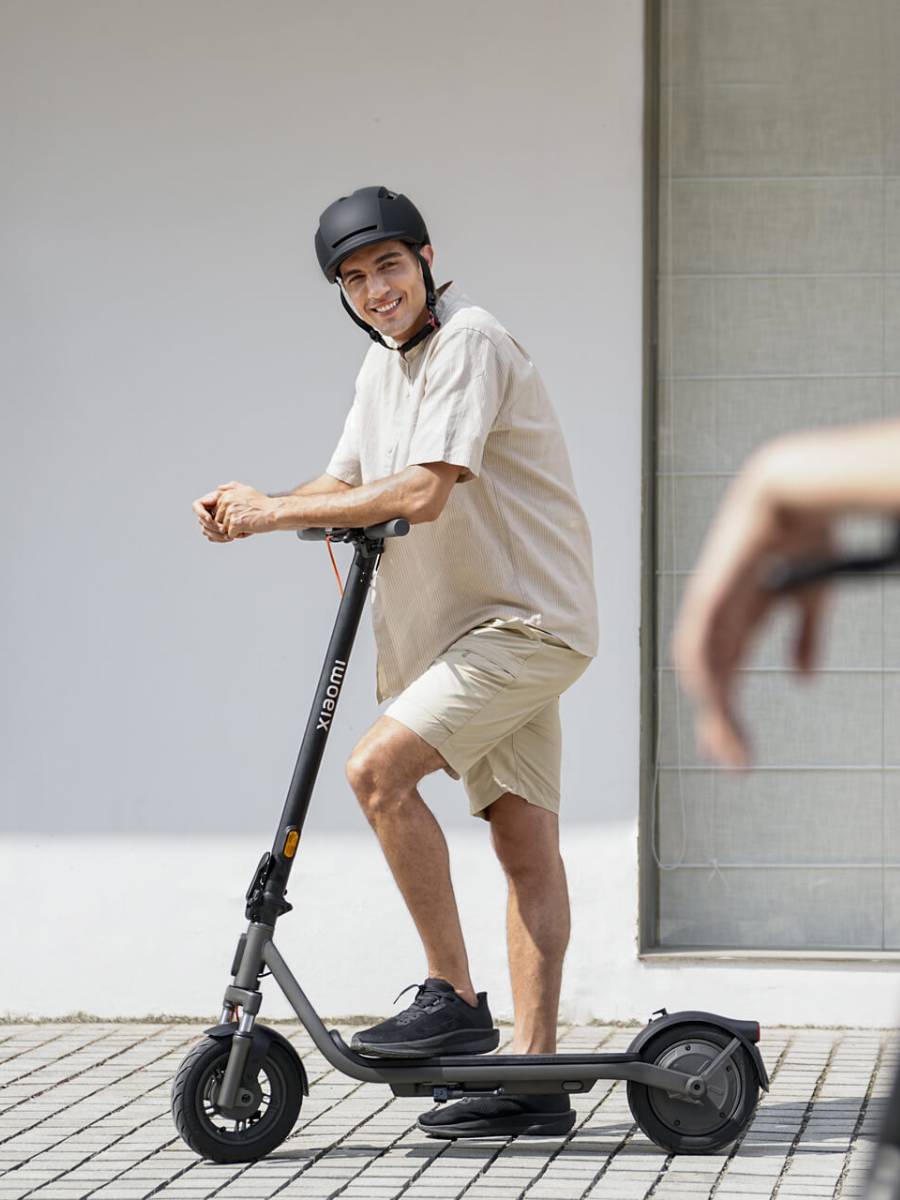 Купить электросамокат xiaomi electric scooter 6 lite bhr08r6gl (black/grey) в Москве. В нашем каталоге интернет-магазина icover.ru вы можете ознакомиться с ценами, подробным описанием, фотографиями и техническими характеристиками. Низкие цены. Высокое качество. Доставка по России. Заказать товары по телефону +7(495)229-39-50 Электросамокат Xiaomi Electric Scooter 6 Lite BHR08R6GL (Black/Grey) купить в интернет-магазине icover