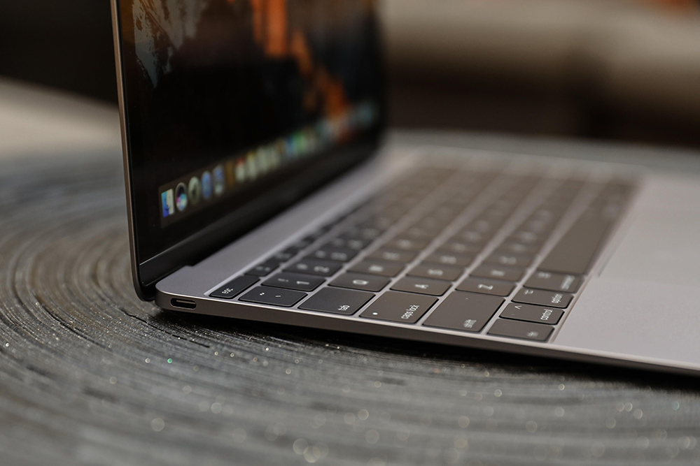 Ноутбук Apple MacBook 12 Intel Core m3 1.2GHz 8Gb 256Gb SSD MNYK2RU/A (Gold) купить в интернет-магазине icover