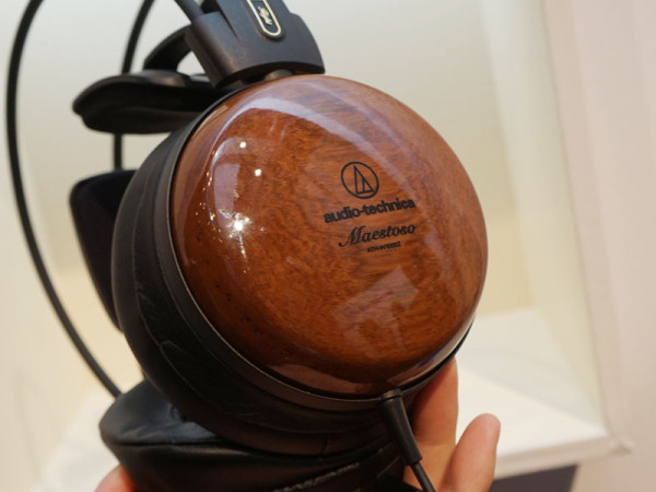 Audio-Technica ATH-W1000Z - полноразмерные наушники купить в интернет-магазине icover