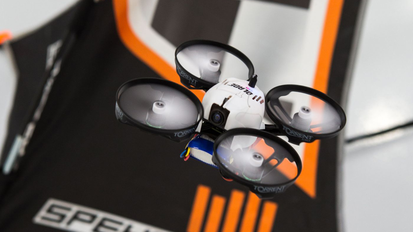 Квадрокоптер Blade Torrent 110 FPV BNF BLH04050 (White) купить в интернет-магазине icover