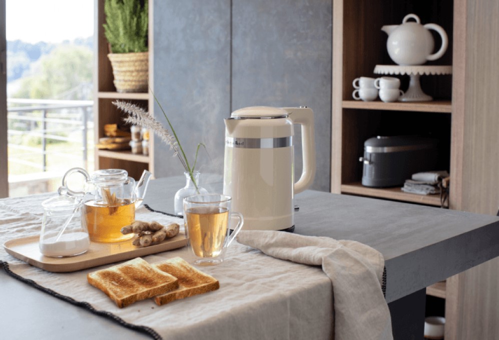 Электрочайник KitchenAid Design 5KEK1565EAC (Cream) купить в интернет-магазине icover
