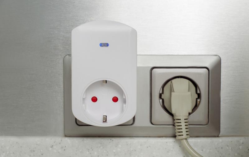 Умная розетка с измерением энергопотребления Rubetek TZ69G (White) купить в интернет-магазине icover