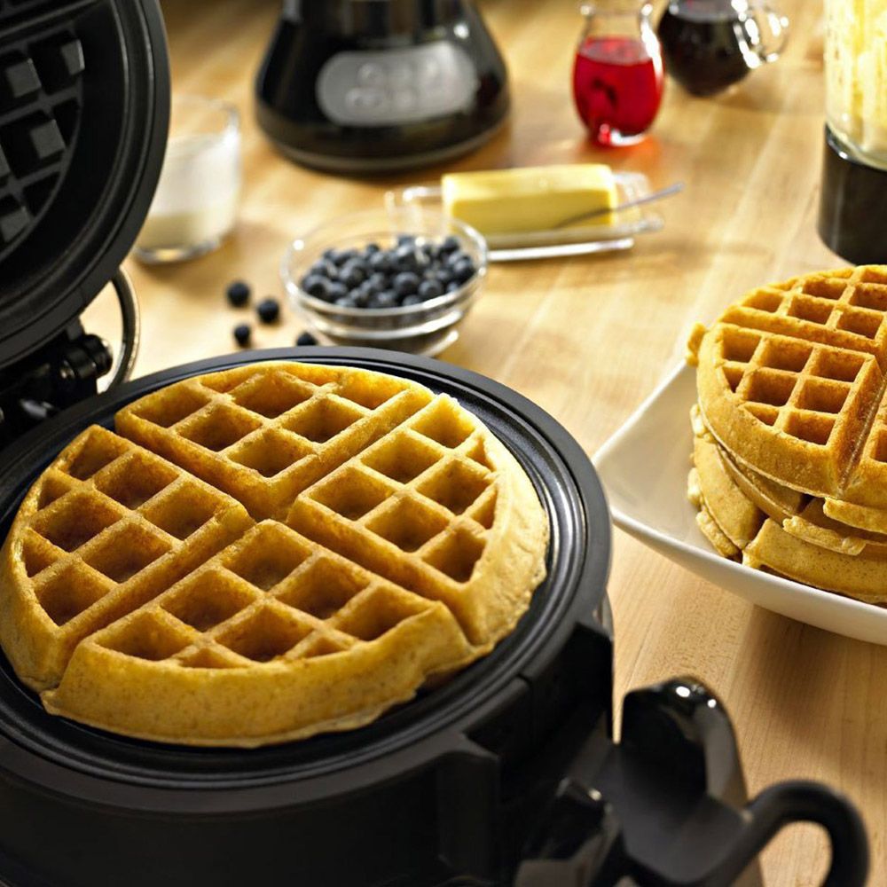 Рецепт венских вафель без вафельницы. Вафельница kitchenaid 5kwb110. Waffle maker вафельница. Электровафельница для венских вафель. Венские вафли в электровафельнице.