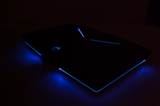 Ноутбук Dell Alienware 18.4" (Core i7-4700MQ/16GB/HDD 1TB + SSD 256/BT 4.0/770M/Windows 8.1) Silver A18-8007 купить в интернет-магазине icover