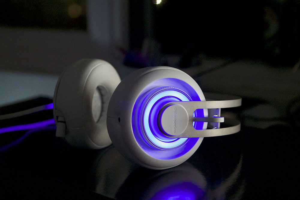 SteelSeries Siberia Elite (51151) - игровая гарнитура (White) купить в интернет-магазине icover