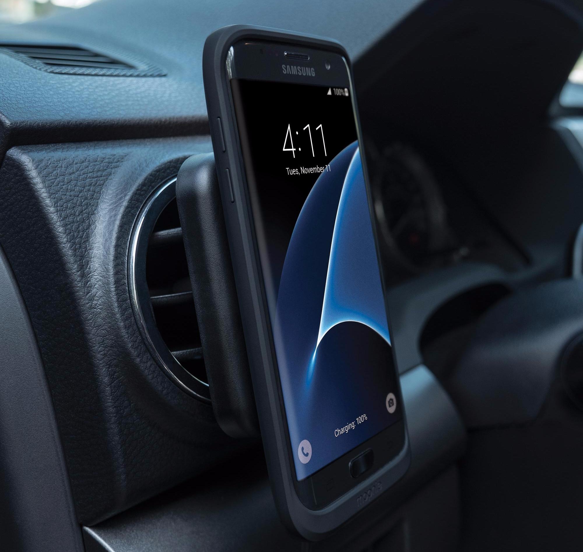 Автомобильное беспроводное зарядное устройство. Mophie Mophie charge Stream Vent Mount. Mophie car Charger. Mophie car Vent Mount. Держатель с беспроводной зарядкой.