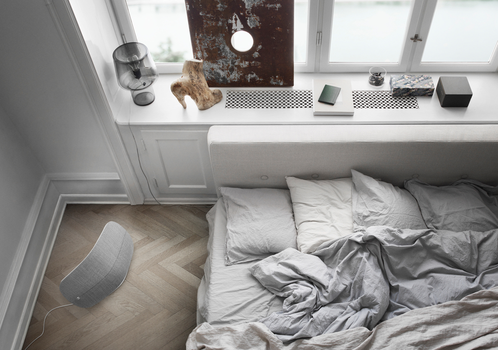 Акустическая система Bang & Olufsen BeoPlay A6 (Light Grey) купить в интернет-магазине icover