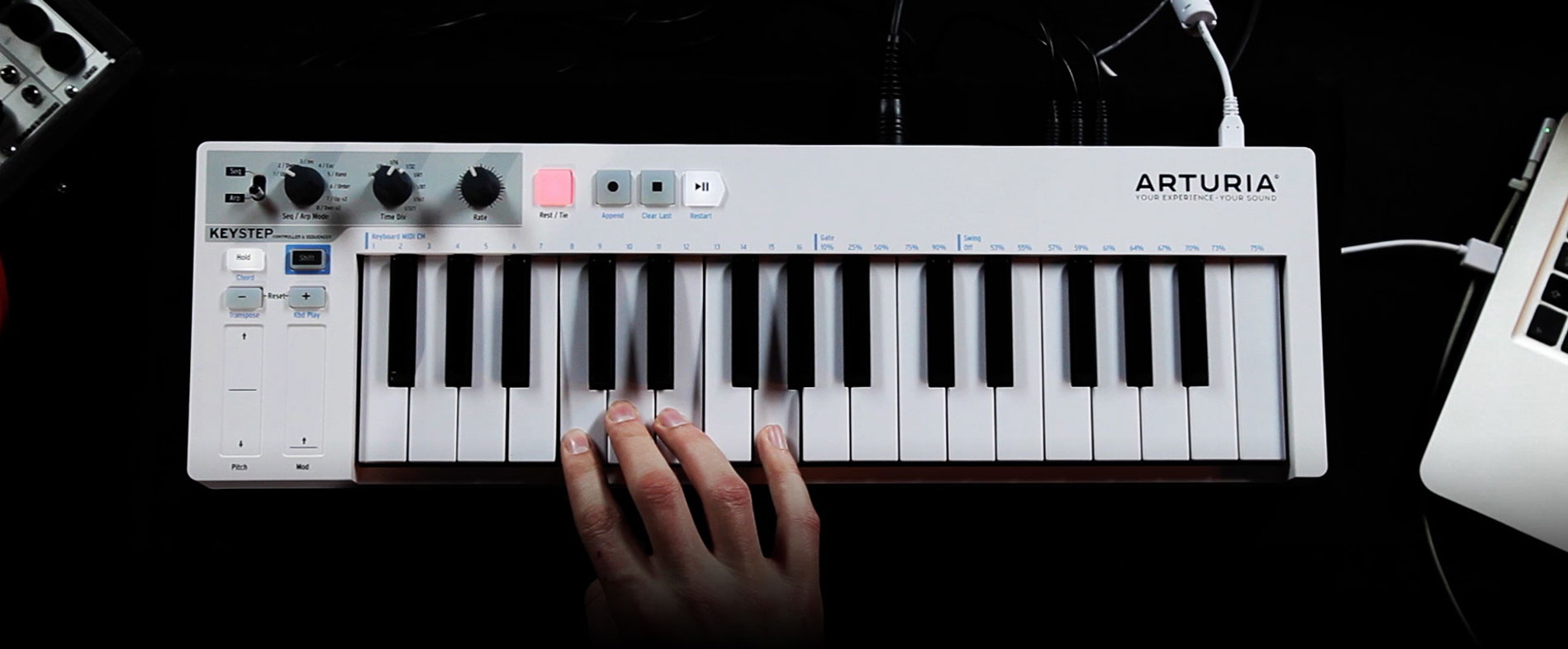 MIDI-клавиатура Arturia KeyStep MCI54038 (White) купить в интернет-магазине icover