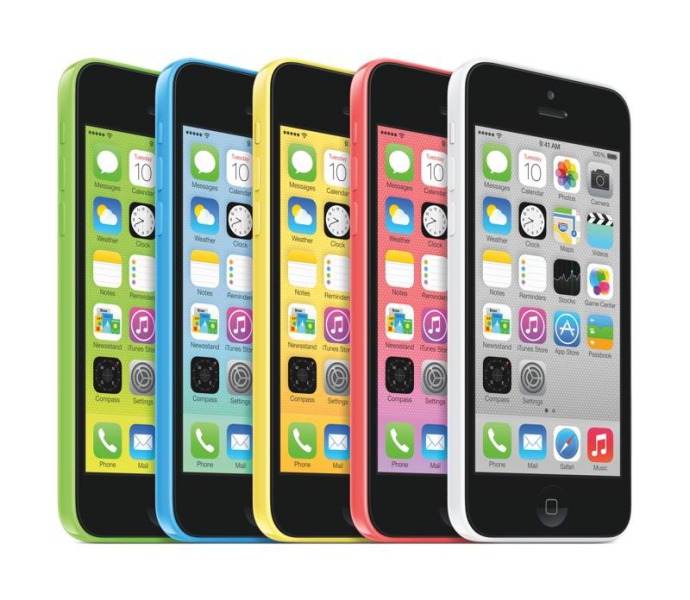 Линейка поступивших в продажу бюджетных iPhone 5C Модели Айфон 5C, представленные в магазине телефонов iPhone