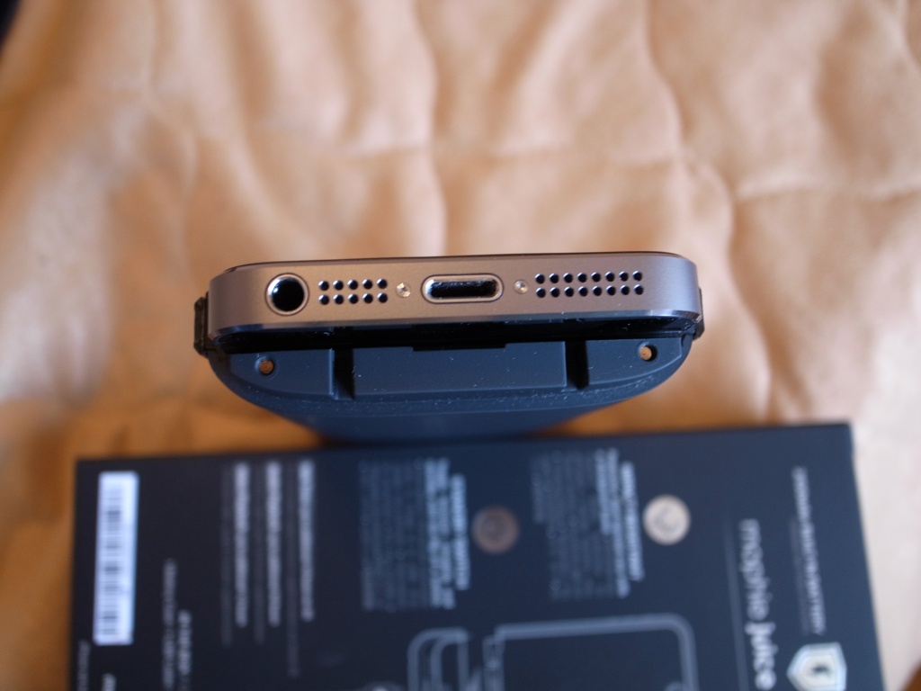 Зарядка для iphone se 2016 купить в Mophie Juice Pack Helium 1500 мАч