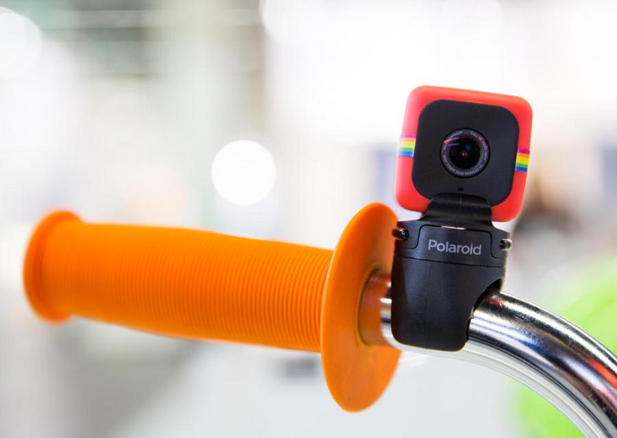 Купить polaroid cube (polc3r) - экшн-камера (red) в Москве. В нашем каталоге интернет-магазина icover.ru вы можете ознакомиться с ценами, подробным описанием, фотографиями и техническими характеристиками. Низкие цены. Высокое качество. Доставка по России. Заказать товары по телефону +7(495)229-39-50 Polaroid Cube (POLC3R) - экшн-камера (Red) купить в интернет-магазине icover