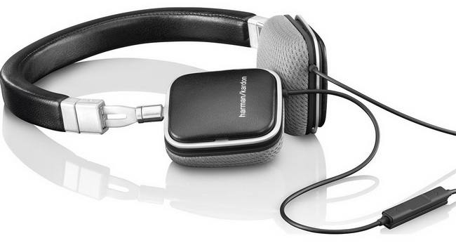 Купить наушники harman/kardon soho i (hksohoiblk) (black) в Москве. В нашем каталоге интернет-магазина icover.ru вы можете ознакомиться с ценами, подробным описанием, фотографиями и техническими характеристиками. Низкие цены. Высокое качество. Доставка по России. Заказать товары по телефону +7(495)229-39-50 Наушники Harman/Kardon SOHO I (HKSOHOIBLK) (Black) купить в интернет-магазине icover