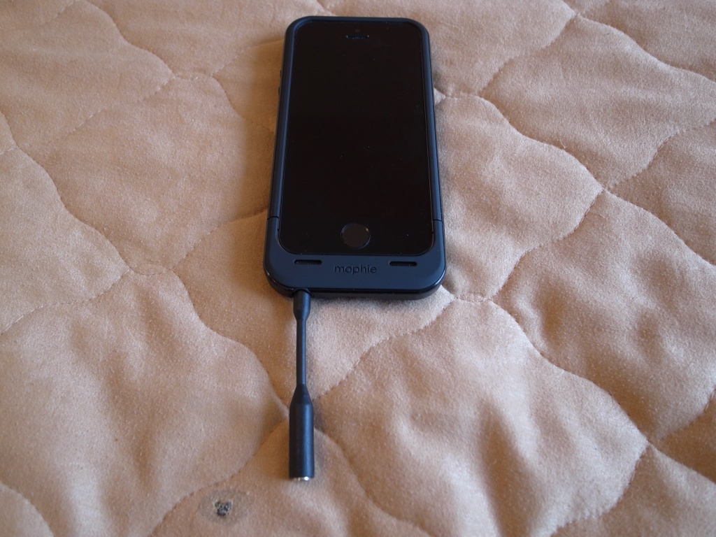 Зарядка для iphone se 2016 купить в Mophie Juice Pack Helium 1500 мАч