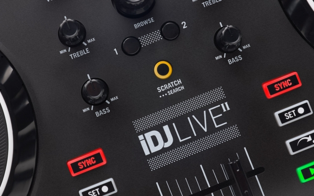 Купить numark idj live 2 - dj-контроллер для iphone/ipod/ipad в Москве. В нашем каталоге интернет-магазина icover.ru вы можете ознакомиться с ценами, подробным описанием, фотографиями и техническими характеристиками. Низкие цены. Высокое качество. Доставка по России. Заказать товары по телефону +7(495)229-39-50 Numark iDJ Live 2 - DJ-контроллер для iPhone/iPod/iPad купить в интернет-магазине icover