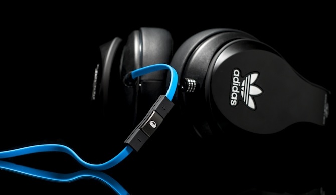 Купить monster adidas originals over-ear (128554) - накладные наушники (black) в Москве. В нашем каталоге интернет-магазина icover.ru вы можете ознакомиться с ценами, подробным описанием, фотографиями и техническими характеристиками. Низкие цены. Высокое качество. Доставка по России. Заказать товары по телефону +7(495)229-39-50 Monster Adidas Originals Over-Ear (128554) - накладные наушники (Black) купить в интернет-магазине icover