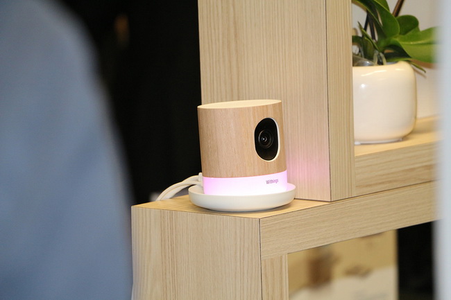 Купить withings home - интеллектуальная камера с эко-датчиками в Москве. В нашем каталоге интернет-магазина icover.ru вы можете ознакомиться с ценами, подробным описанием, фотографиями и техническими характеристиками. Низкие цены. Высокое качество. Доставка по России. Заказать товары по телефону +7(495)229-39-50 Withings Home - интеллектуальная камера с эко-датчиками купить в интернет-магазине icover
