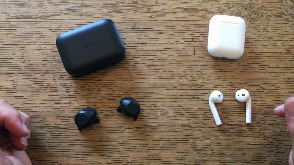 Jabra Elite Sport и Apple AirPods 
