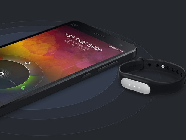Купить xiaomi mi band - фитнес-браслет для ios и android (black) в Москве. В нашем каталоге интернет-магазина icover.ru вы можете ознакомиться с ценами, подробным описанием, фотографиями и техническими характеристиками. Низкие цены. Высокое качество. Доставка по России. Заказать товары по телефону +7(495)229-39-50 Xiaomi Mi Band - фитнес-браслет для iOS и Android (Black) купить в интернет-магазине icover
