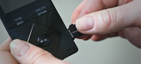 Купить sony nwz-a17 - цифровой портативный плеер (black) в Москве. В нашем каталоге интернет-магазина icover.ru вы можете ознакомиться с ценами, подробным описанием, фотографиями и техническими характеристиками. Низкие цены. Высокое качество. Доставка по России. Заказать товары по телефону +7(495)229-39-50 Sony NWZ-A17 - цифровой портативный плеер (Black) купить в интернет-магазине icover