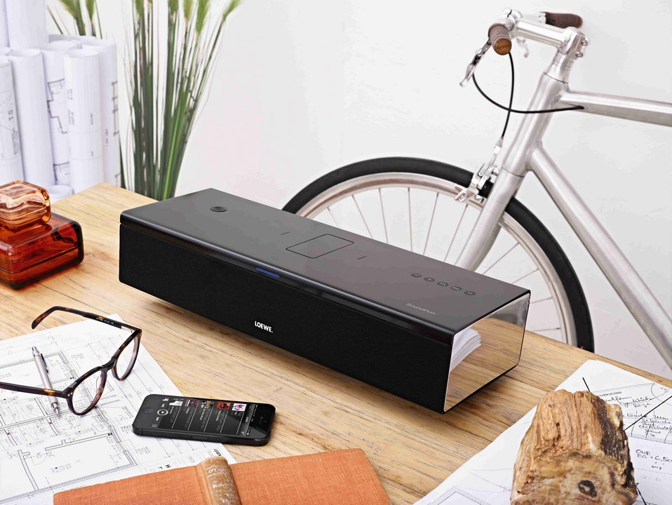 LOEWE_SoundPort_02.jpg LOEWE_SoundPort_02.jpg