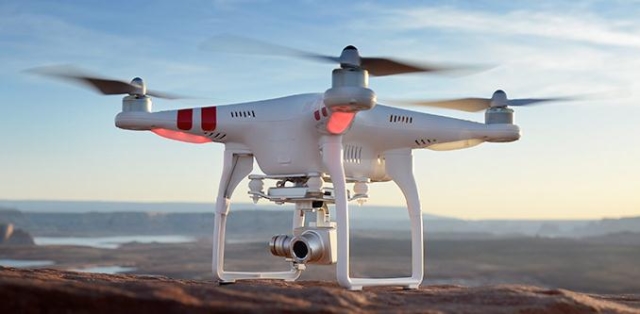 Купить квадрокоптер dji phantom 2 vision+ v2.0 в Москве. В нашем каталоге интернет-магазина icover.ru вы можете ознакомиться с ценами, подробным описанием, фотографиями и техническими характеристиками. Низкие цены. Высокое качество. Доставка по России. Заказать товары по телефону +7(495)229-39-50 Квадрокоптер DJI Phantom 2 Vision+ v2.0 купить в интернет-магазине icover