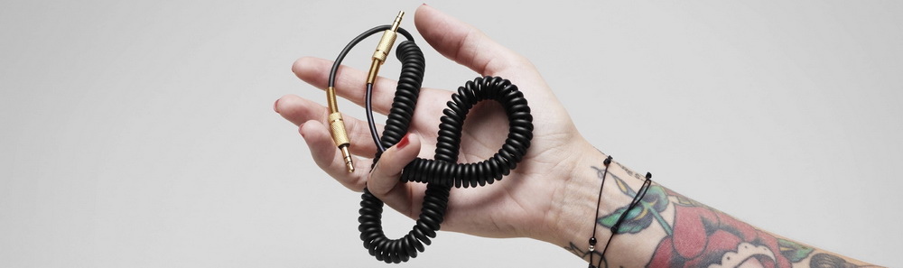 Купить беспроводная акустическая система marshall woburn (black) в Москве. В нашем каталоге интернет-магазина icover.ru вы можете ознакомиться с ценами, подробным описанием, фотографиями и техническими характеристиками. Низкие цены. Высокое качество. Доставка по России. Заказать товары по телефону +7(495)229-39-50 Беспроводная акустическая система Marshall Woburn (Black) купить в интернет-магазине icover
