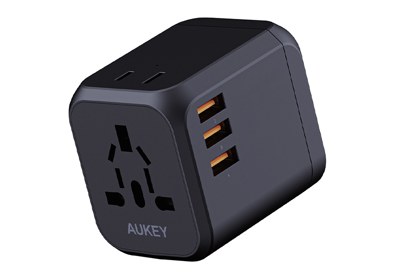 Зарядное устройство AUKEY PD Universal Adapter 30W PA-TA04 (Black) купить в интернет-магазине icover