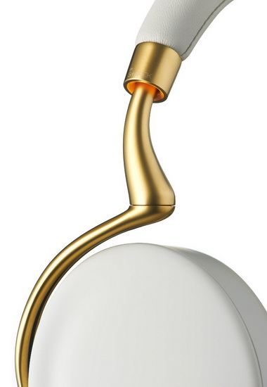 Купить parrot zik wireless headphones by starck - беспроводные наушники для любого iphone/ipod/ipad/mac (yellow gold) в Москве. В нашем каталоге интернет-магазина icover.ru вы можете ознакомиться с ценами, подробным описанием, фотографиями и техническими характеристиками. Низкие цены. Высокое качество. Доставка по России. Заказать товары по телефону +7(495)229-39-50 Parrot Zik Wireless Headphones by Starck - беспроводные наушники для любого iPhone/iPod/iPad/Mac (Yellow Gold) купить в интернет-магазине icover