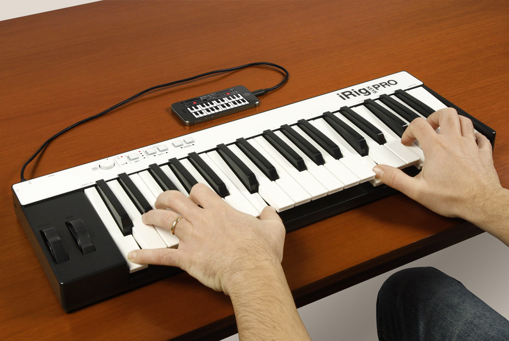 Купить usb-контроллер ik multimedia irig keys pro - midi с lightning для iphone/ipad/mac/pc в Москве. В нашем каталоге интернет-магазина icover.ru вы можете ознакомиться с ценами, подробным описанием, фотографиями и техническими характеристиками. Низкие цены. Высокое качество. Доставка по России. Заказать товары по телефону +7(495)229-39-50 USB-контроллер IK Multimedia iRig Keys Pro - MIDI с lightning для iPhone/iPad/Mac/PC купить в интернет-магазине icover