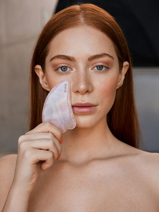 Скребок Гуаша Bloor Лапа (Pink) купить в интернет-магазине icover