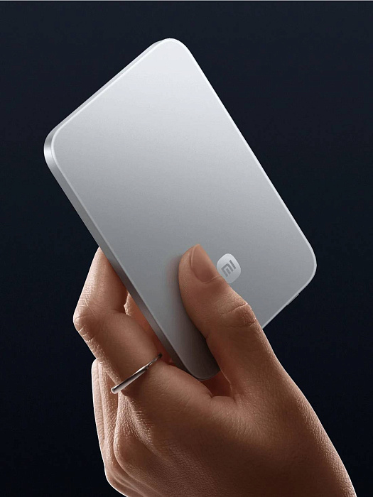 Внешний аккумулятор Xiaomi UltraThin Magnetic Power Bank (BHR08Z2GL) 5000mAh 15W (Silver) купить в интернет-магазине icover