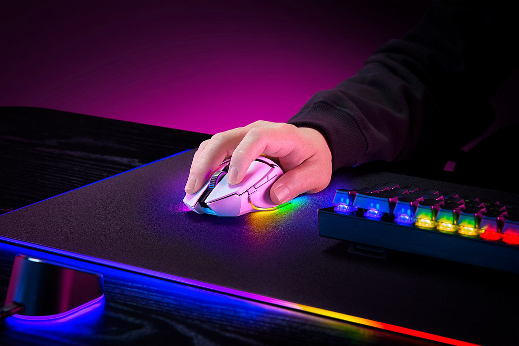 Игровая мышь Razer Basilisk V3 Pro RZ01-04620200-R3G1 (White) купить в интернет-магазине icover