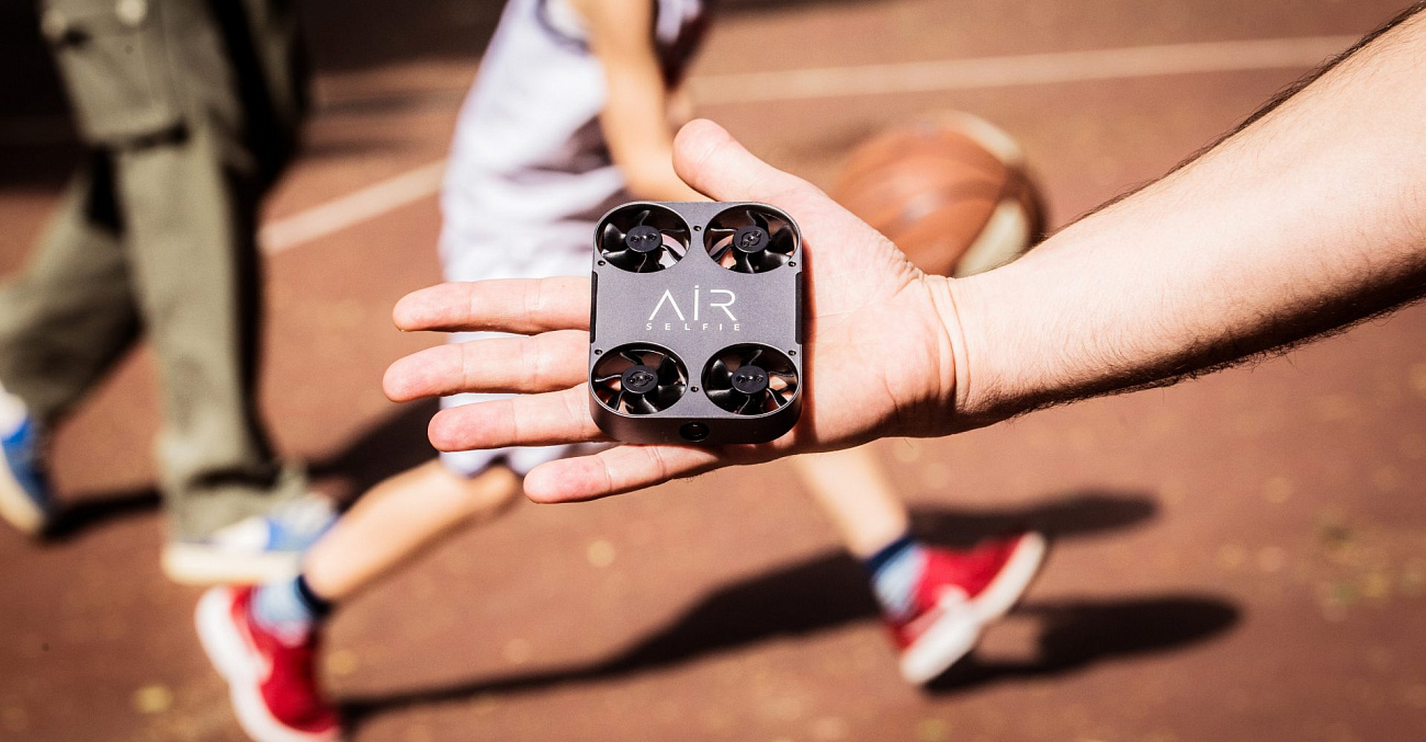 Квадрокоптер Airselfie 2 Power Edition (Silver) купить в интернет-магазине icover