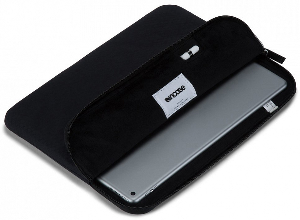 Чехол Incase Classic Sleeve (INMB100256-BKB) для MacBook Pro 15'' 2016 (Black) купить в интернет-магазине icover