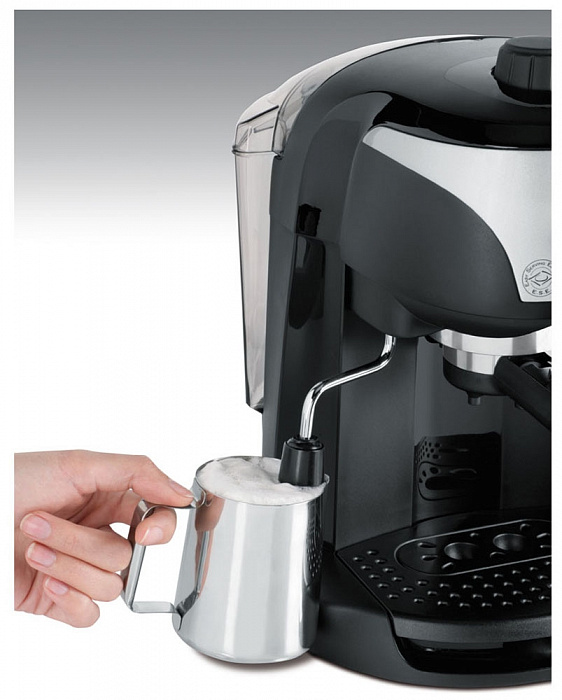 DeLonghi EC 220 CD B - рожковая кофеварка (Black) купить в интернет-магазине icover