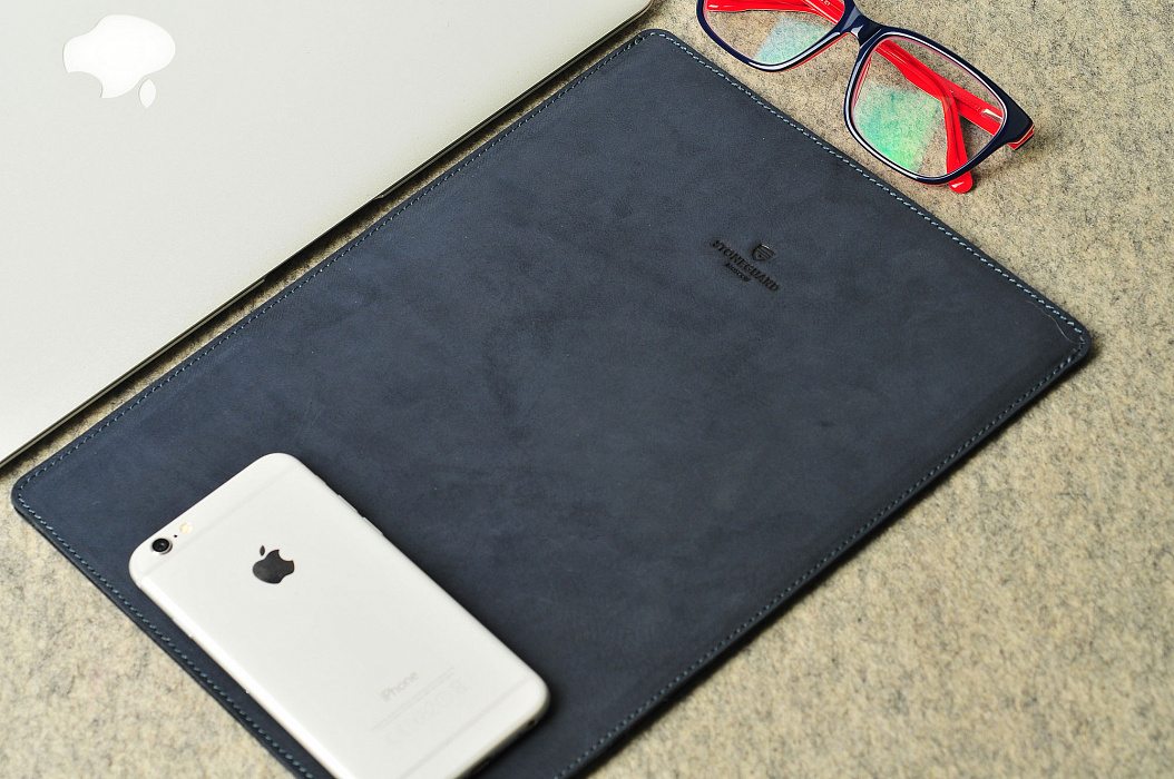 Кожаный чехол Stoneguard 511 (SG5110502) для MacBook 12 (Ocean) купить в интернет-магазине icover