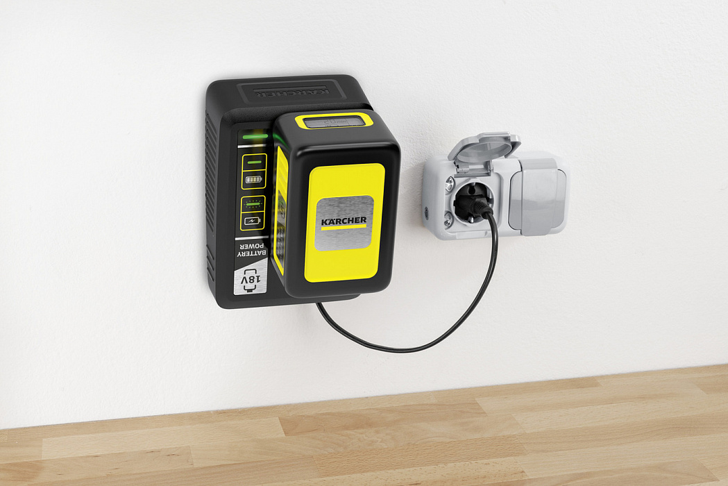 Комплект аккумулятор + быстрое зарядное устройство Karcher Starter Kit Battery Power 18/50 (2.445-063.0) купить в интернет-магазине icover